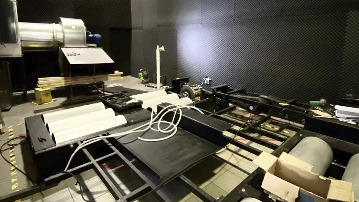 DYNOMAX 1500brd 2WD BRAKED full view