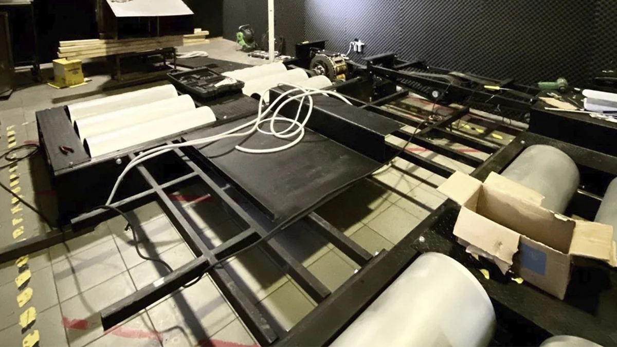 DYNOMAX 4000brd 4WD BRAKED inside